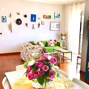 Apartment Salotto Napoletano 381, Naples